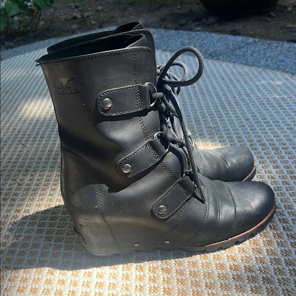 Sorel Black Lace Up Wedge Boots - Picture 4 of 7